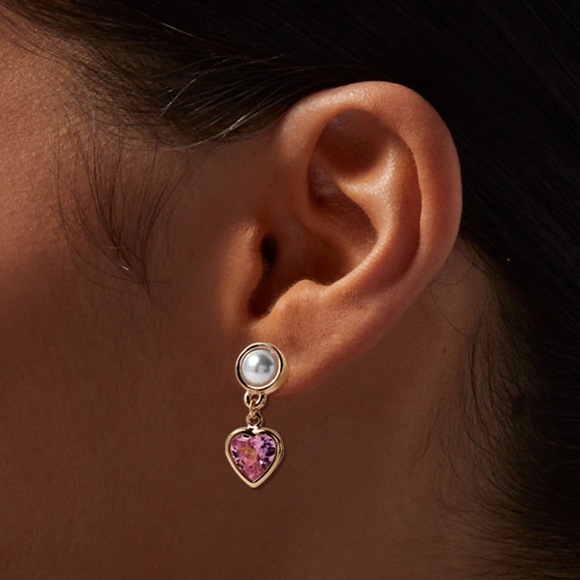 Claire's Gold-tone Faux Pearl and Pink Cubic Zirconia Heart Earrings - Picture 2 of 9